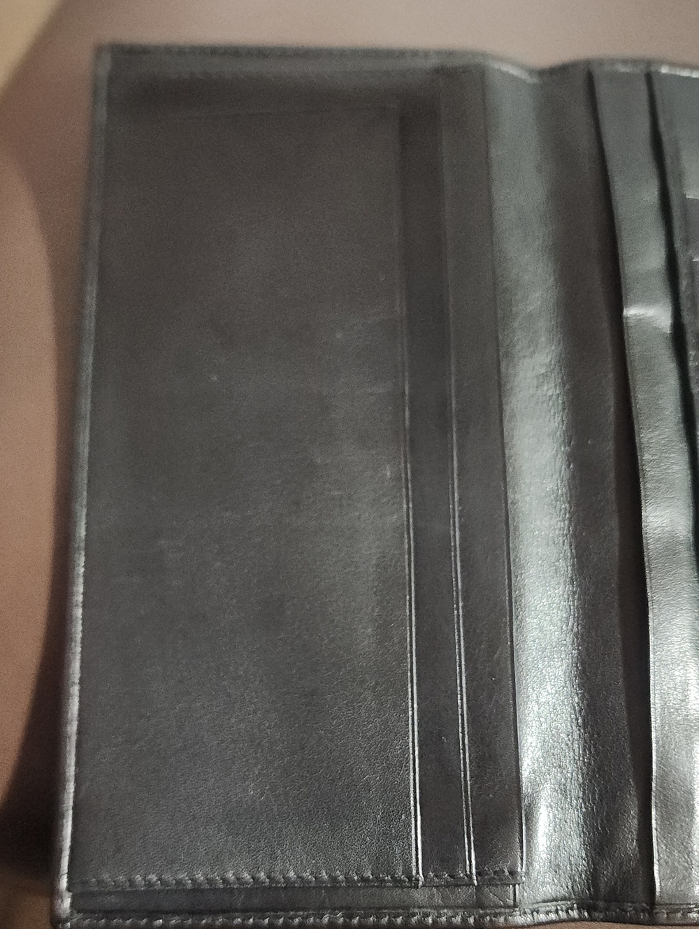 Celine Black Leather Bifold Wallet with Embossed Crest Euc - Picture 9 of 15